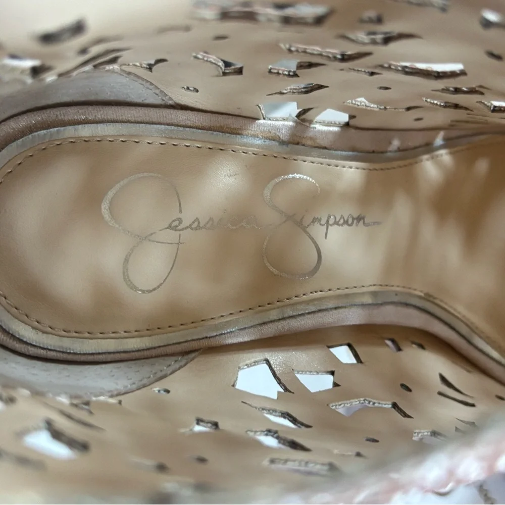 Jessica Simpson stiletto booties. Size 8 - Picture 7 of 7